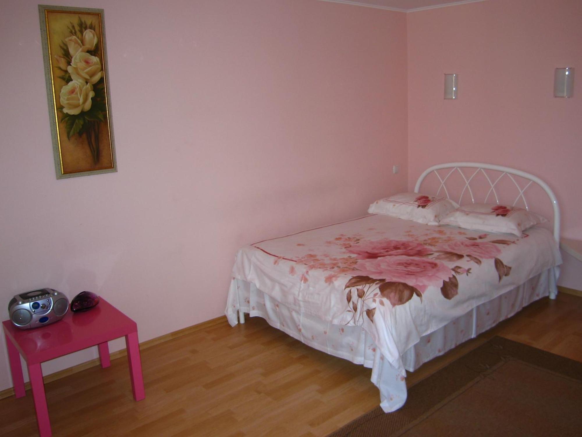 Hotel Service Predslava On Antonovicha Street Kyiv Exterior photo