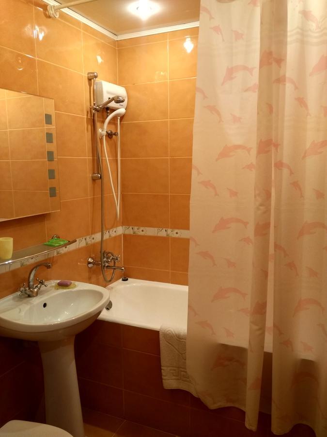 Hotel Service Predslava On Antonovicha Street Kyiv Exterior photo
