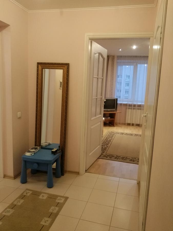 Hotel Service Predslava On Antonovicha Street Kyiv Exterior photo
